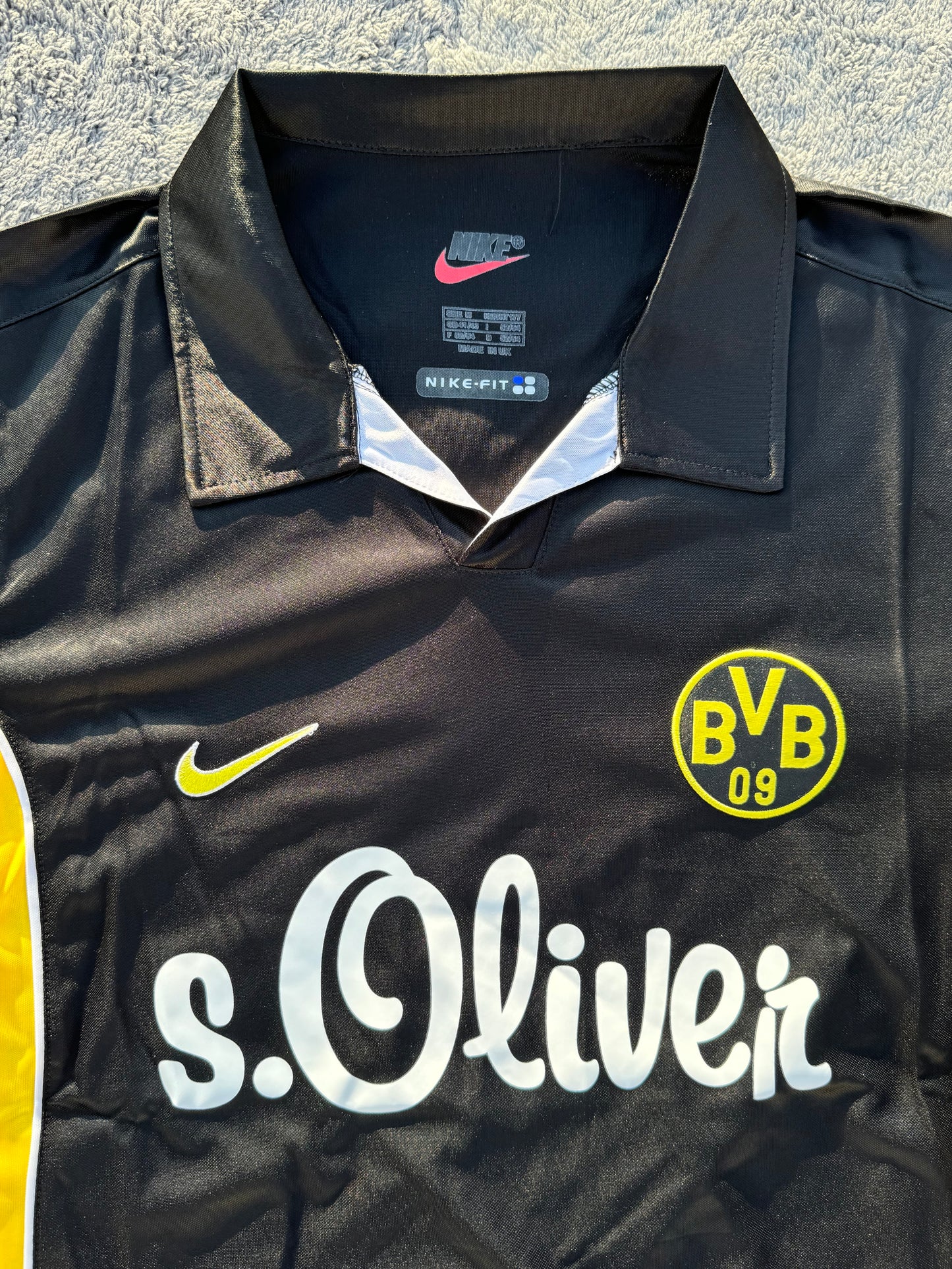 Borussia dortmund 1998-00 away