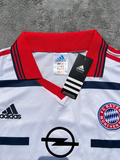 Bayern munchen 98-00 away