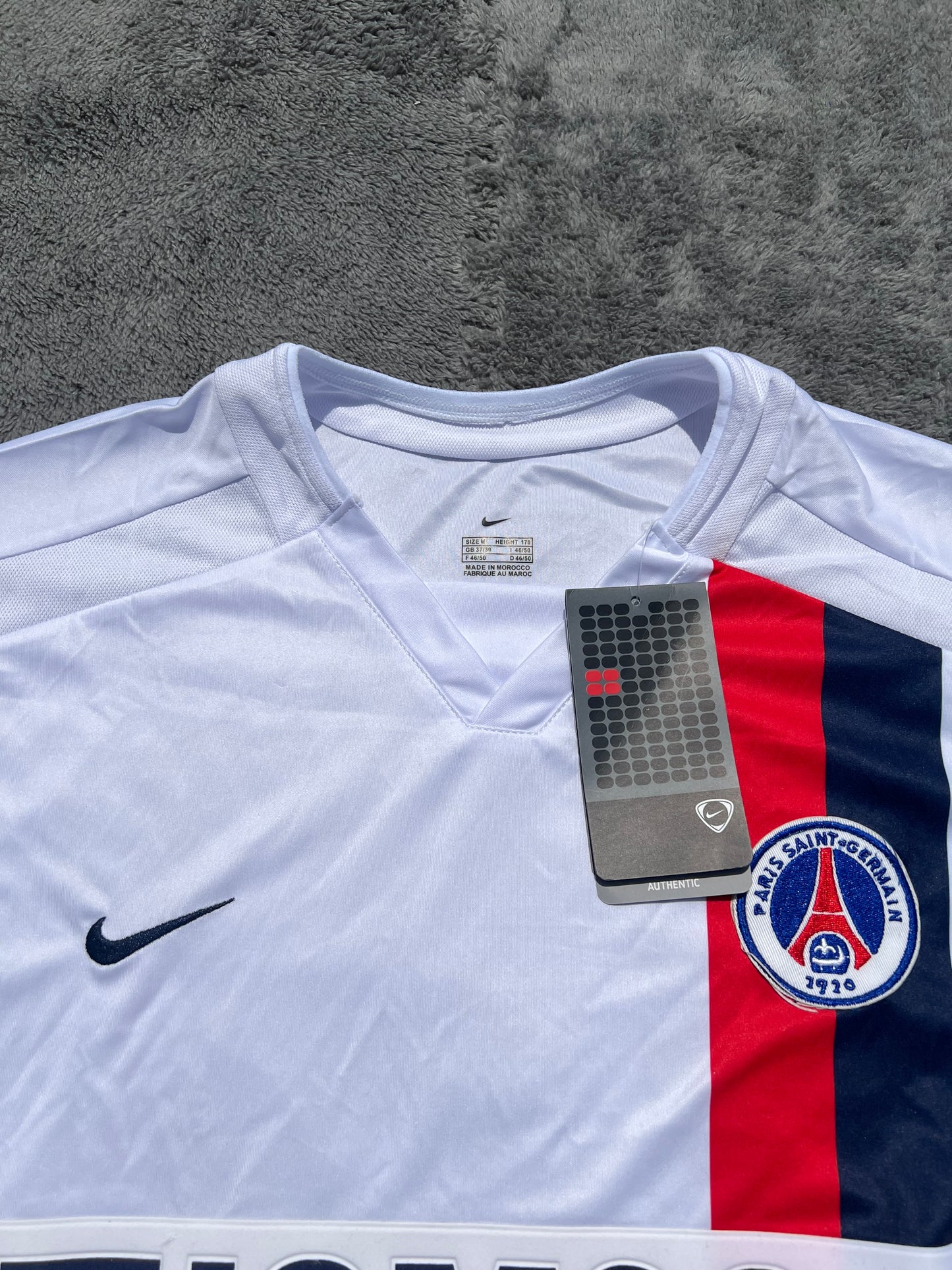 PSG 2002-3 away Ronaldinho