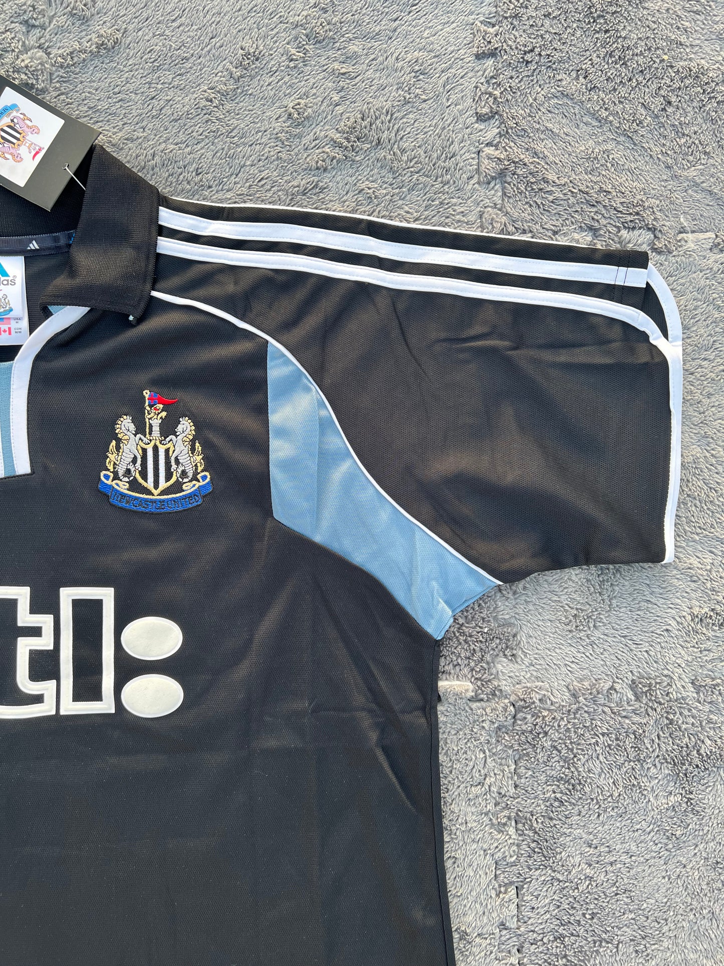 Newcastle 2000-1 away shearer