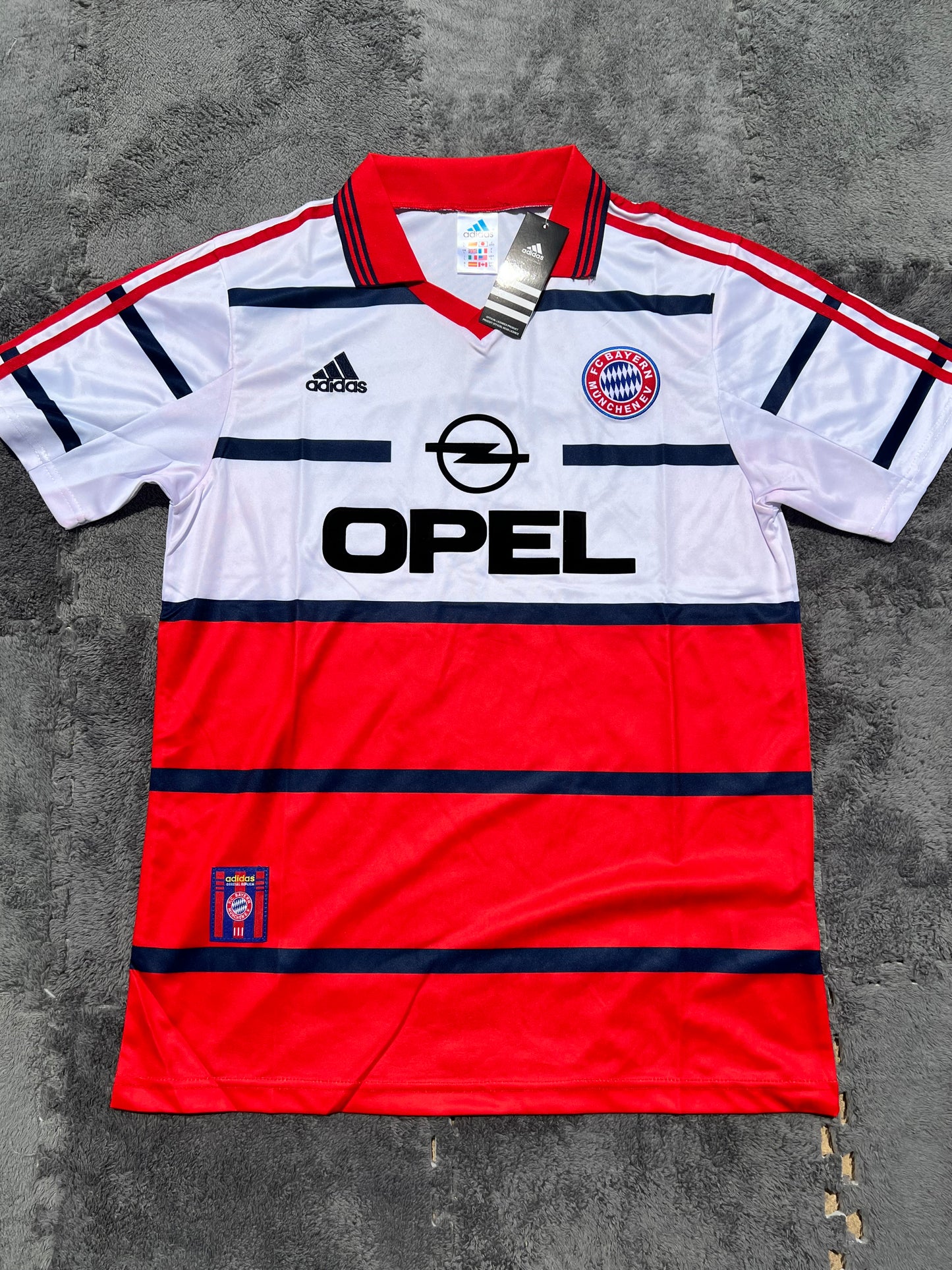 Bayern munchen 98-00 away