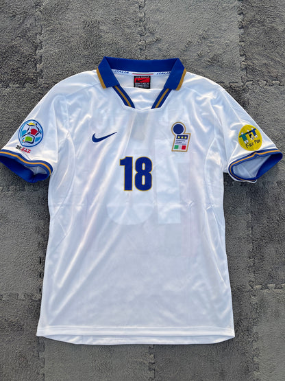 Italy 1996-7 away Baggio