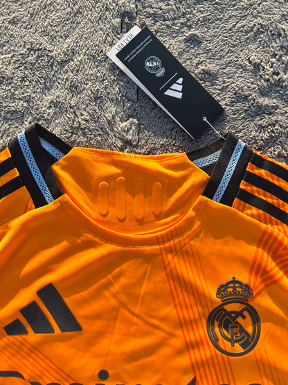 Real madrid 2024-25 away vinicius