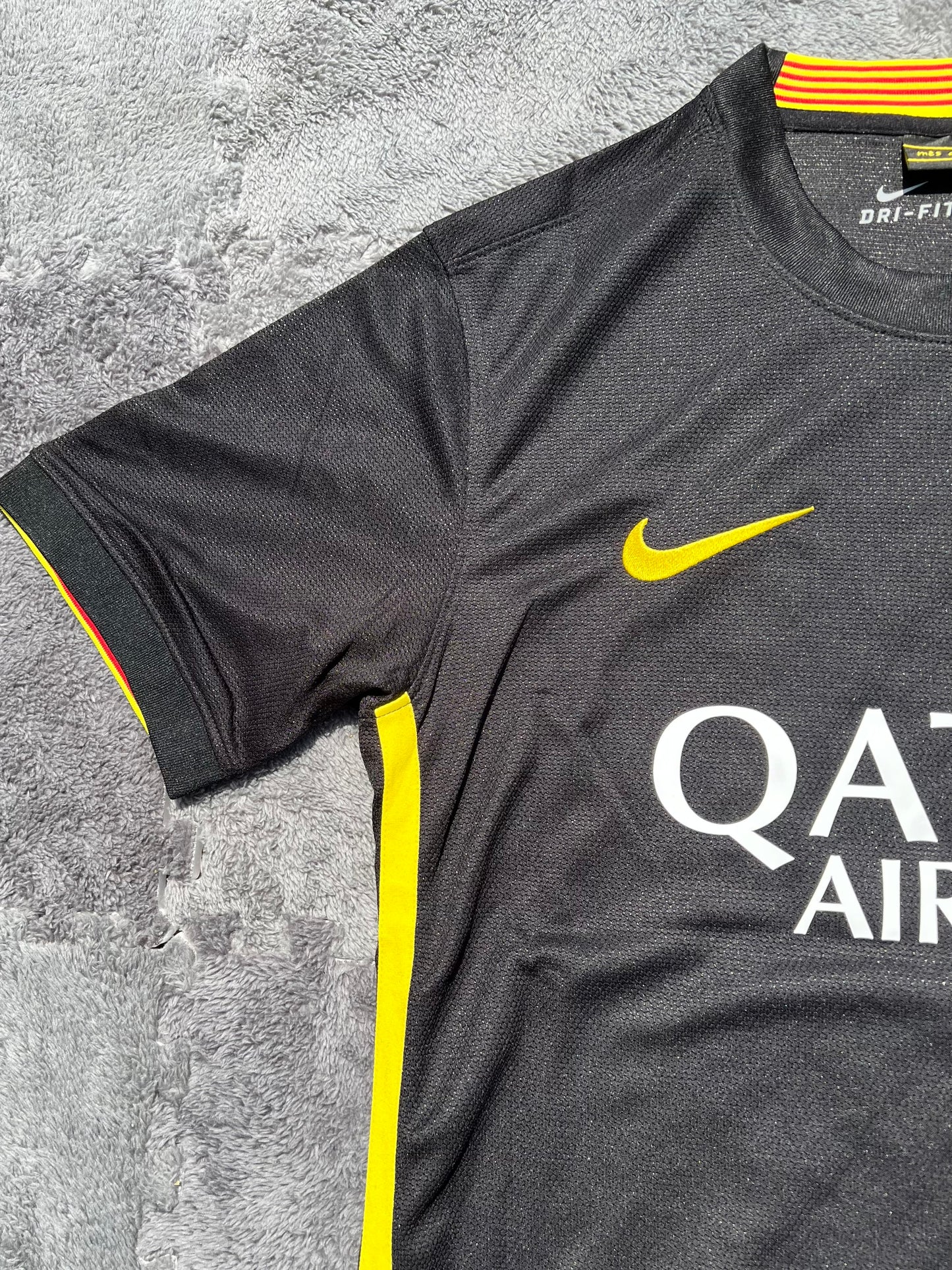 Barcelona 2013-14 away Neymar