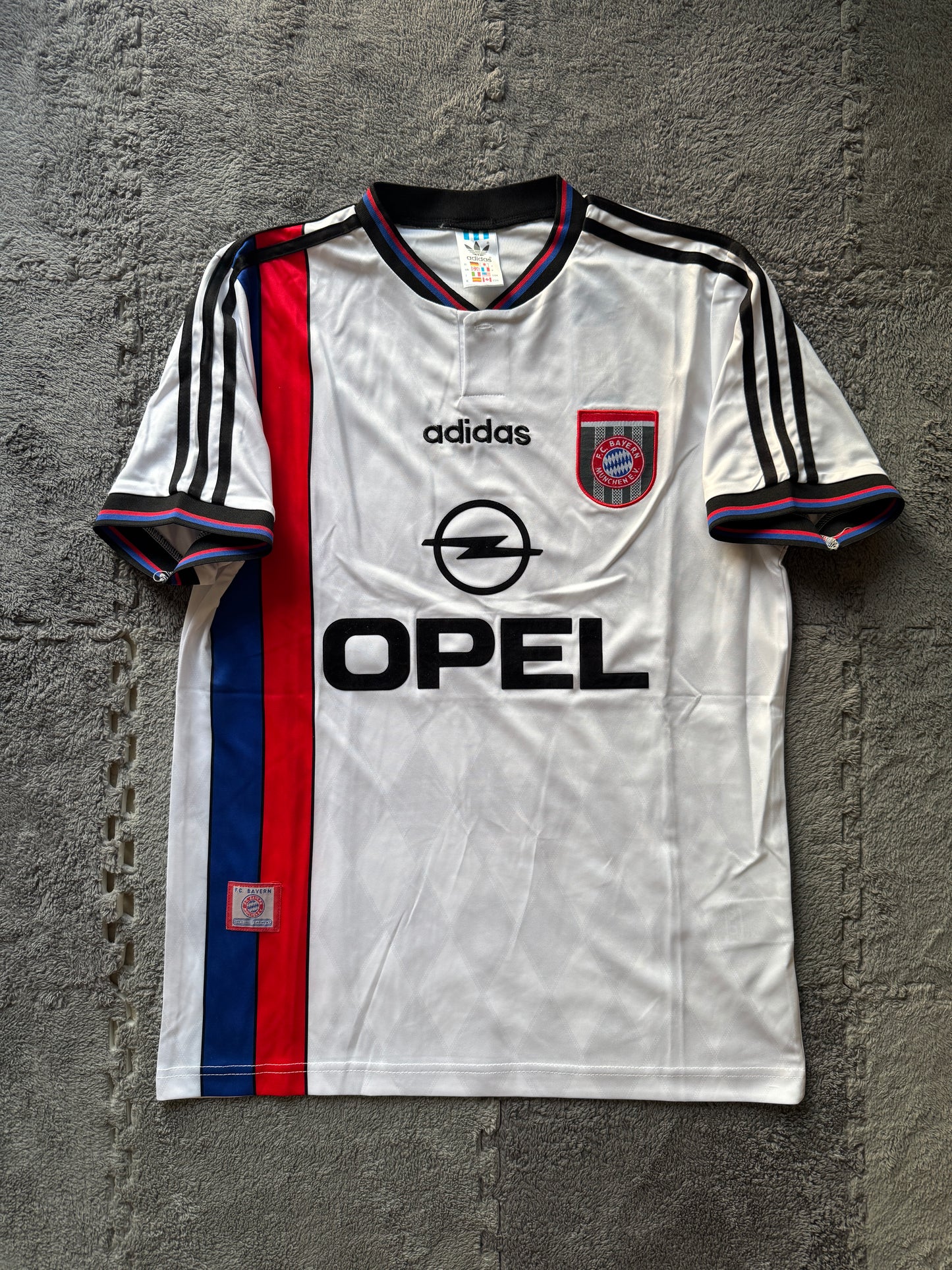 Bayern munchen 1995-96 away