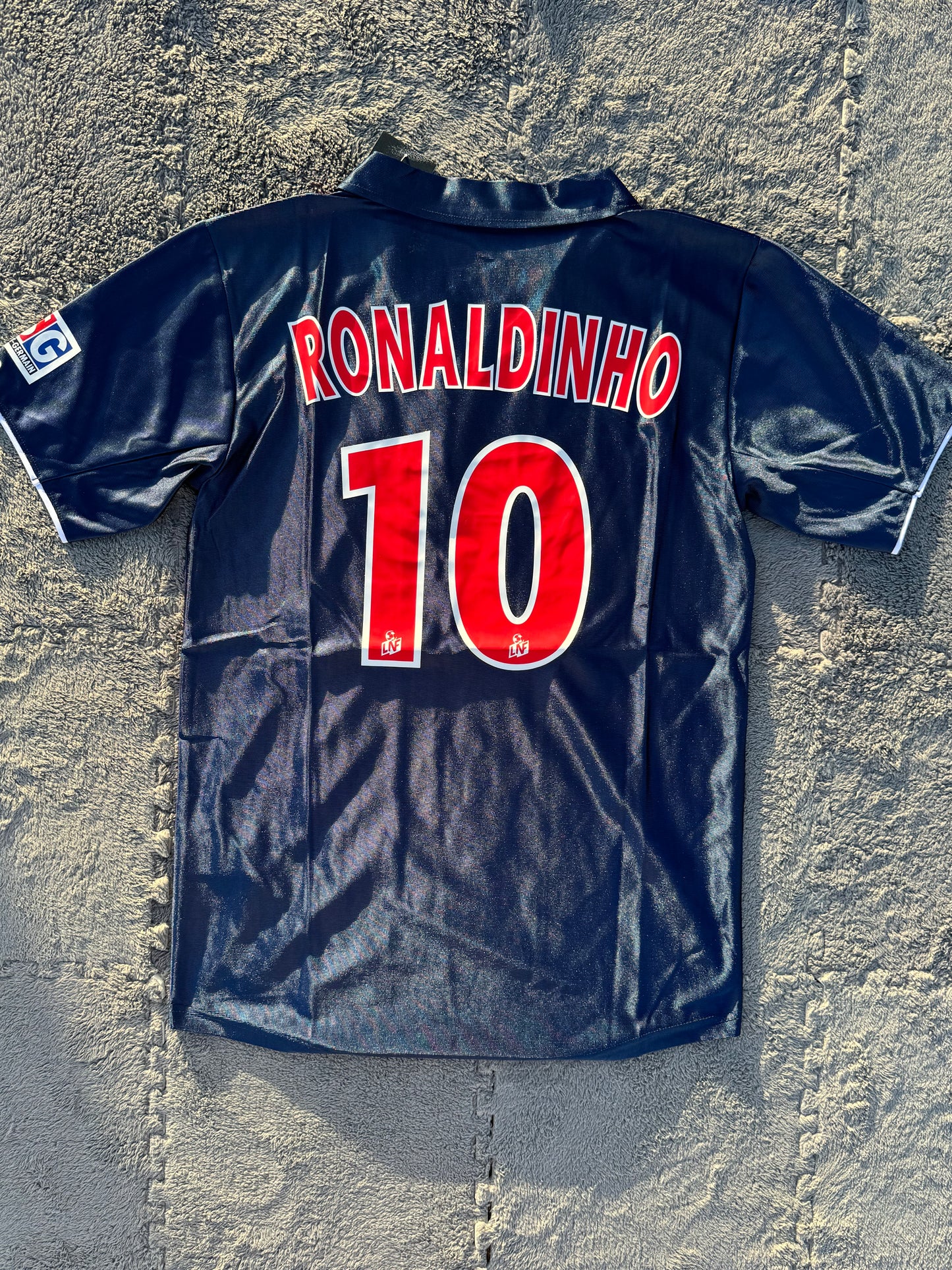 PSG 2001-2 Ronaldinho